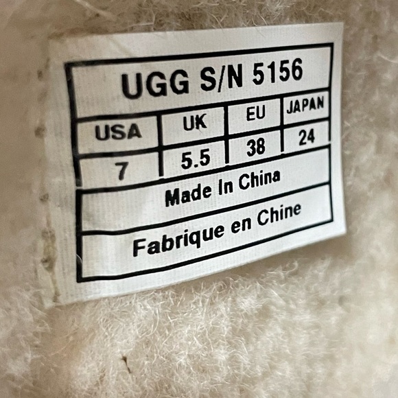 EUC UGG Australia Kona Brown Waterproof Boots SZ 7 - Picture 9 of 12